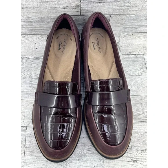 Clarks Collection Women Burgundy Leather Croc Embossed Wedge Loafers Size 8 M - Picture 10 of 10